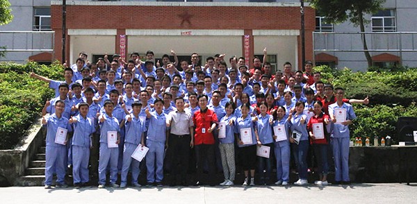 鑫源“新”力量—2015年大學(xué)畢業(yè)生入職培訓(xùn)暨結(jié)業(yè)典禮圓滿舉行